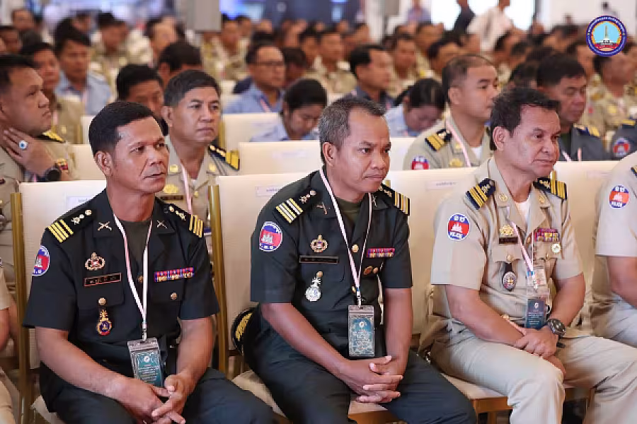 សម្តេចអគ្គមហាសេនាបតីតេជោ ហ៊ុន សែន អញ្ជើញជាអធិបតីដ៏ខ្ពង់ខ្ពស់ក្នុងពិធីសំណេះសំណាលជាមួយក្រុមប្រឹក្សាខេត្តស្ទឹងត្រែង - Image 16