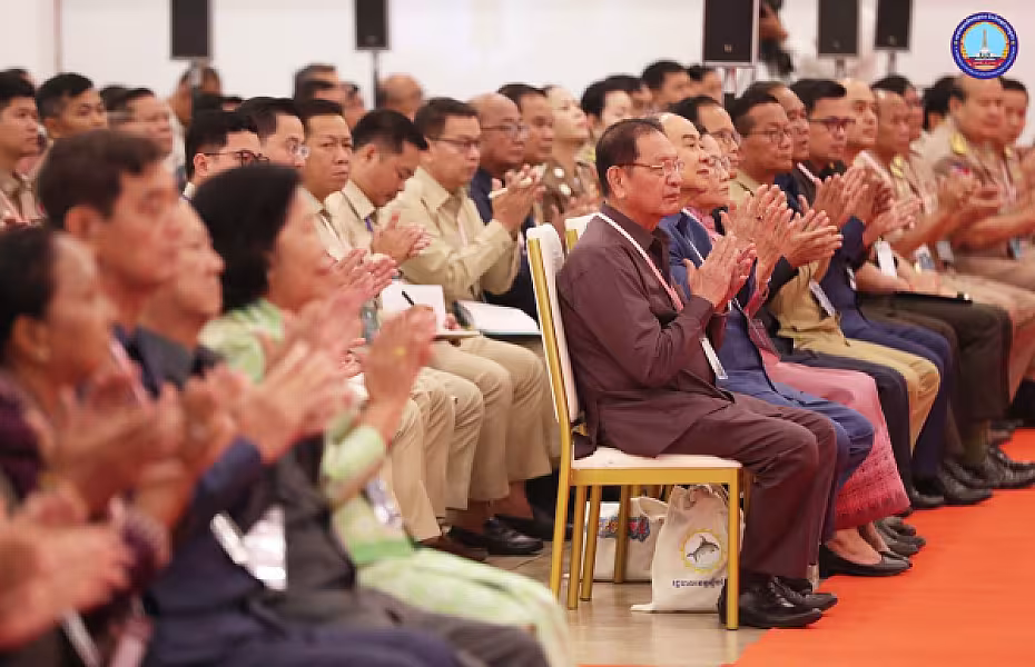 សម្តេចអគ្គមហាសេនាបតីតេជោ ហ៊ុន សែន អញ្ជើញជាអធិបតីដ៏ខ្ពង់ខ្ពស់ក្នុងពិធីសំណេះសំណាលជាមួយក្រុមប្រឹក្សាខេត្តស្ទឹងត្រែង - Image 25