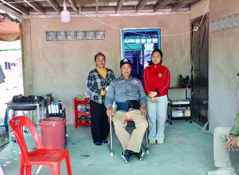 ឯកឧត្តម គន់ គីម អញ្ជើញចុះសួរសុខទុក្ខ និងត្រួតពិនិត្យស្ថានភាពជីវភាពរស់នៅបងប្អូនប្រជាពលរដ្ឋភៀសសឹករស់នៅភូមិរង់ចាំ  - Image 10