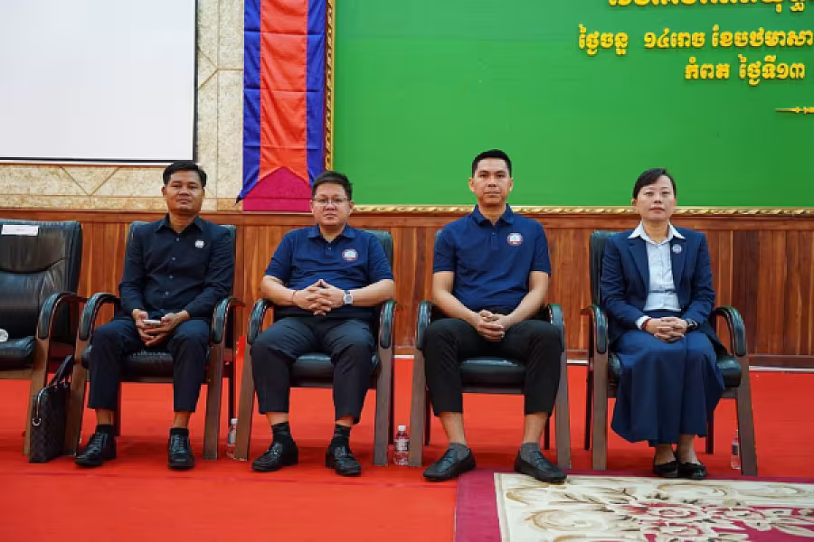 ឯកឧត្តម អ៊ុំ សុខ អញ្ជើញបើកវគ្គបណ្តុះបណ្តាលស្តីពីការងាររដ្ឋបាល និង ការងារបេឡាមរណសង្គ្រោះ ជូន អ.ន.ក.ខេត្តកំពត - Image 7