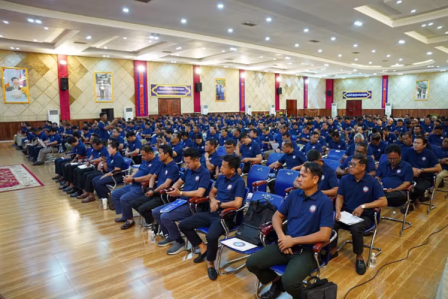 ឯកឧត្តម អ៊ុំ សុខ អញ្ជើញបើកវគ្គបណ្តុះបណ្តាលស្តីពីការងាររដ្ឋបាល និង ការងារបេឡាមរណសង្គ្រោះ ជូន អ.ន.ក.ខេត្តកំពត - Image 28