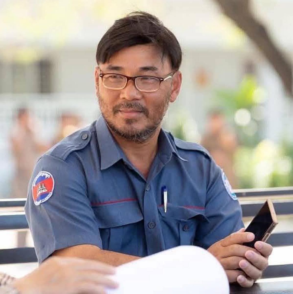 លោក សួន សុភា ប្រធានមន្ទីររៀបចំដែនដី នគរូបនីយកម្ម សំណង់ និងសុរិយោដីខេត្ត និងជាអនុប្រធានសមាគមអតីតយុទ្ធជនកម្ពុជា ខេត្តបាត់ដំបង ចូលរួមថវិកាចំនួន ១លាន៤សែនរៀល ដើម្បីរៀបចំមហាសន្និបាតវិសាមញ្ញតំណាងសមាគមអតីតយុទ្ធជនកម្ពុជា ទូទាំងប្រទេស