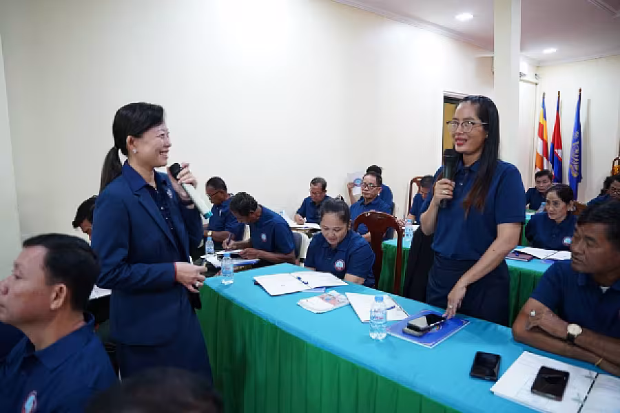 ឯកឧត្តម អ៊ុំ សុខ អញ្ជើញបើកវគ្គបណ្តុះបណ្តាលស្តីពីការងាររដ្ឋបាល និង ការងារបេឡាមរណសង្គ្រោះ ជូន អ.ន.ក.ខេត្តកែប - Image 12