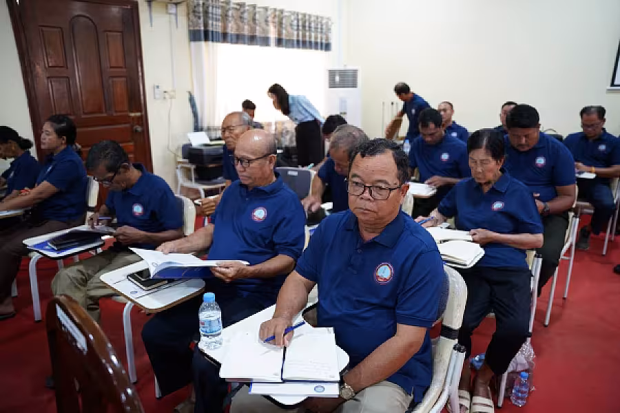 ឯកឧត្តម អ៊ុំ សុខ អញ្ជើញបើកវគ្គបណ្តុះបណ្តាលស្តីពីការងាររដ្ឋបាល និង ការងារបេឡាមរណសង្គ្រោះ ជូន អ.ន.ក.ខេត្តកែប - Image 32
