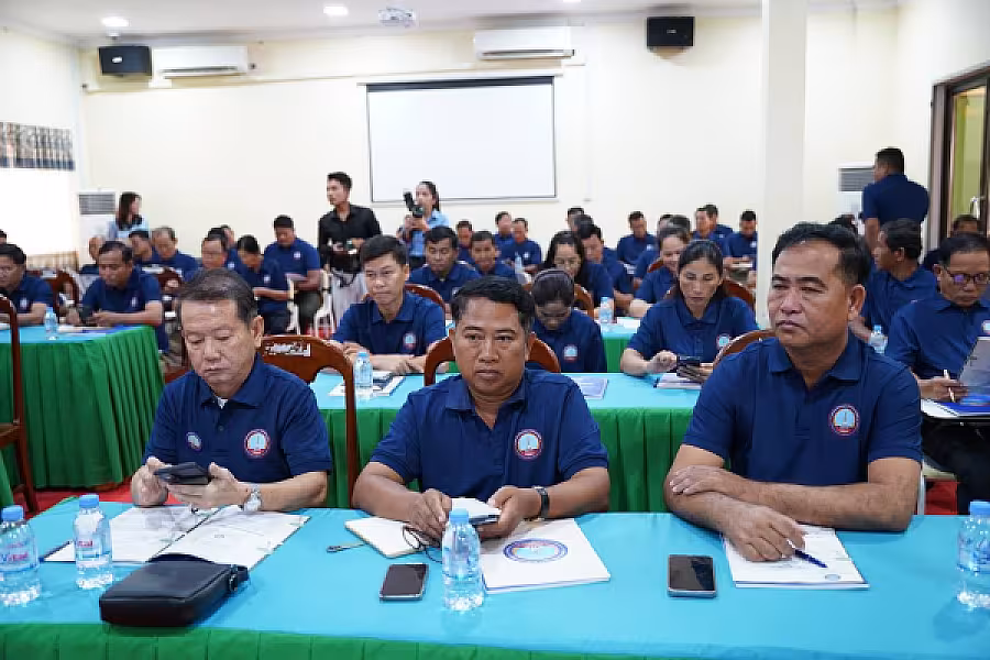 ឯកឧត្តម អ៊ុំ សុខ អញ្ជើញបើកវគ្គបណ្តុះបណ្តាលស្តីពីការងាររដ្ឋបាល និង ការងារបេឡាមរណសង្គ្រោះ ជូន អ.ន.ក.ខេត្តកែប - Image 37