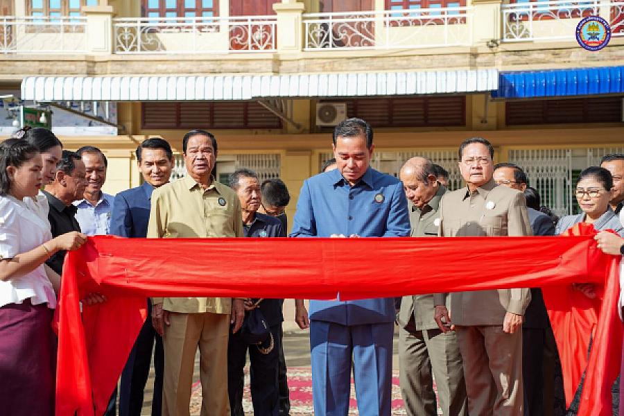 ឯកឧត្តមសន្តិបណ្ឌិត នេត សាវឿន រម្លឹកថា កម្ពុជាមានសុខសន្តិភាពបានមកពីអតីតយុទ្ធជន - Image 3