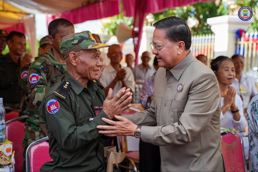 ឯកឧត្តមសន្តិបណ្ឌិត នេត សាវឿន រម្លឹកថា កម្ពុជាមានសុខសន្តិភាពបានមកពីអតីតយុទ្ធជន - Image 10