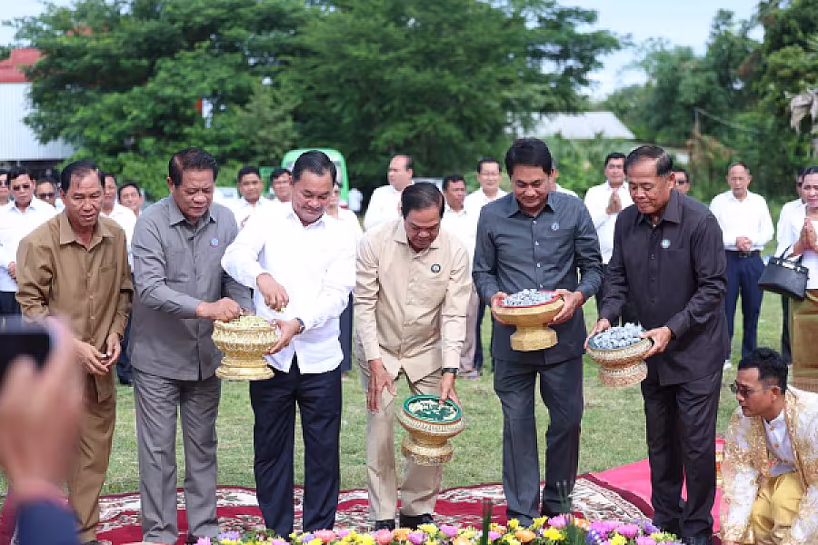 ឯកឧត្តម គន់ គីម អញ្ជើញក្នុងពិធីបញ្ចុះបឋមសិលាសាងសង់អគារទីស្នាក់ការ អ.ន.ក.ខេត្តកំពង់ស្ពឺ - Image 19