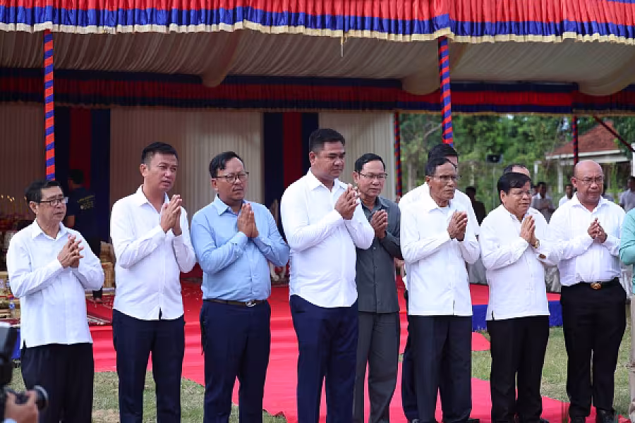 ឯកឧត្តម គន់ គីម អញ្ជើញក្នុងពិធីបញ្ចុះបឋមសិលាសាងសង់អគារទីស្នាក់ការ អ.ន.ក.ខេត្តកំពង់ស្ពឺ - Image 27