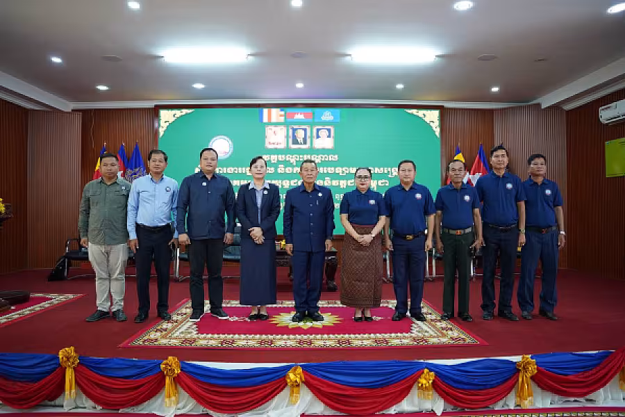 ឯកឧត្តម ឈៀ ស៊ីដារ៉ា អញ្ជើញបើកវគ្គបណ្តុះបណ្តាលស្តីពីការងាររដ្ឋបាល និង ការងារបេឡាមរណសង្គ្រោះ ជូន អ.ន.ក.ខេត្តតាកែវ - Image 9