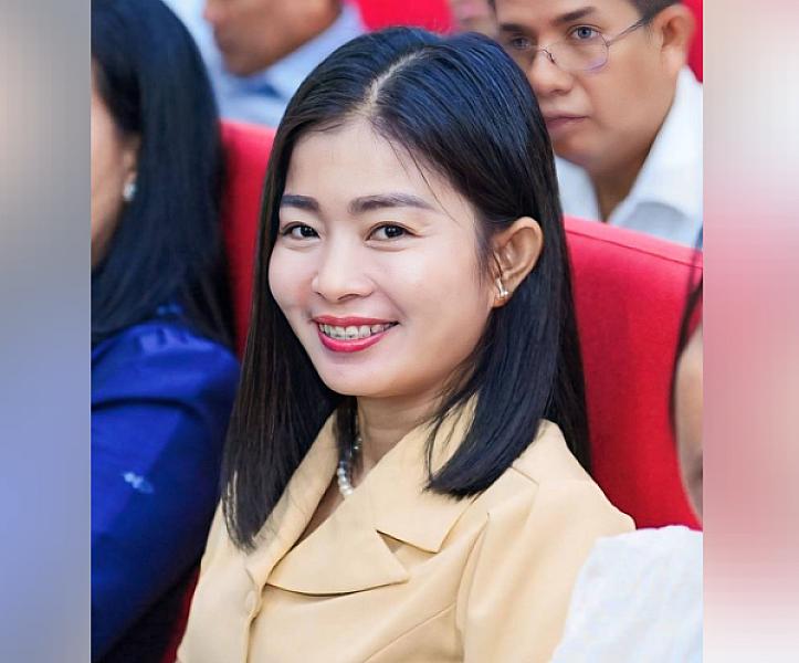 លោកស្រី ភា សុខសាន្ត ប្រធានសាខាមូលនិធិជាតិជំនួយសង្គមខេត្តសៀមរាប ចូលរួមឧបត្ថម្ភថវិកាចំនួន ១០មុឺនរៀល ដើម្បីរៀបចំមហាសន្និបាតវិសាមញ្ញតំណាងសមាគមអតីតយុទ្ធជនកម្ពុជា ទូទាំងប្រទេស