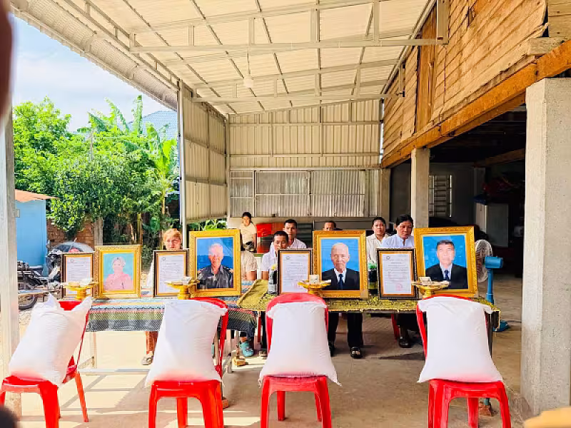 អ.ន.ក.ស្រុកអង្គរជុំ ចុះប្រគល់ថវិកាបេឡាមរណសង្គ្រោះជូនគ្រួសារសពជាសមាជិកចំនួន ៤គ្រួសារ - Image 4