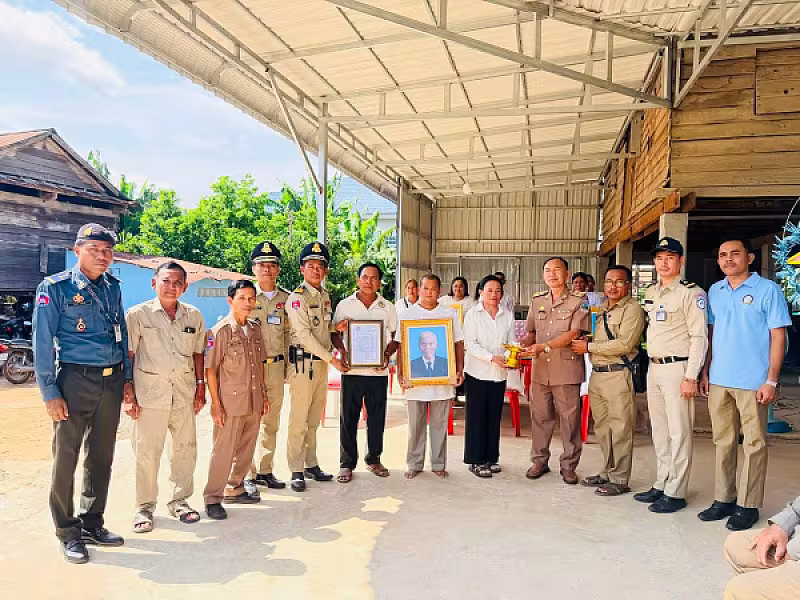 អ.ន.ក.ស្រុកអង្គរជុំ ចុះប្រគល់ថវិកាបេឡាមរណសង្គ្រោះជូនគ្រួសារសពជាសមាជិកចំនួន ៤គ្រួសារ - Image 7