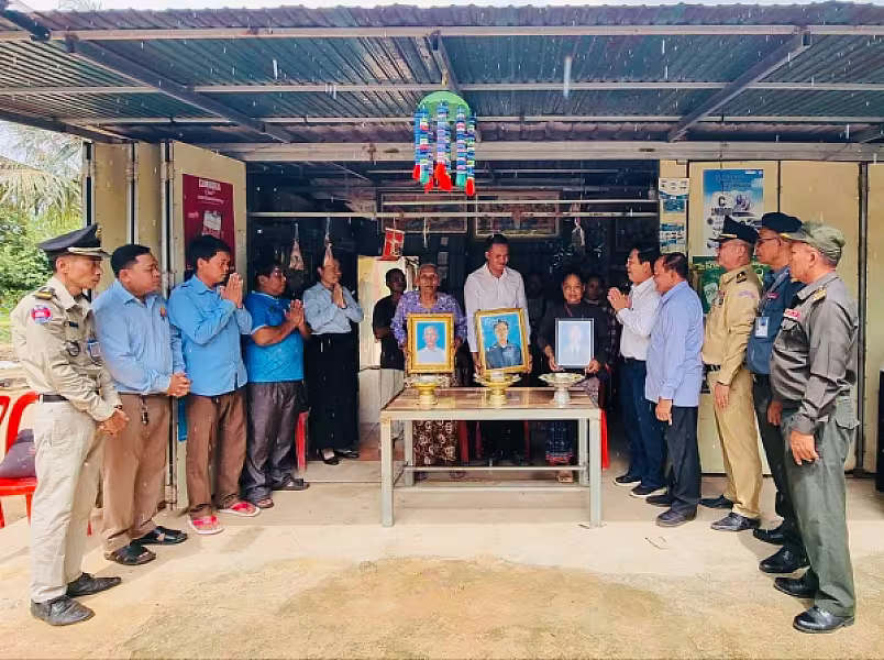 អ.ន.ក.ស្រុកអង្គរធំ ចុះប្រគល់ថវិកាបេឡាមរណសង្គ្រោះជូនគ្រួសារសពជាសមាជិកចំនួន ៣គ្រួសារ - Image 2
