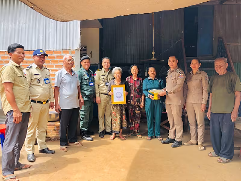 អ.ន.ក.ខេត្តត្បូងឃ្មុំ ចុះប្រគល់ថវិកាបេឡាមរសង្គ្រោះជូនគ្រួសារសពជាសមាជិក - Image 4