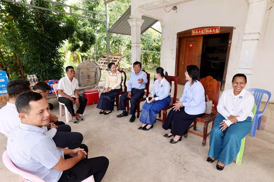 លោកជំទាវ ទុយ សិរីរតនៈ នេត្រភក្ត្រា អញ្ជើញចុះសួរសុខទុ​ក្ខ​អតីតមន្ត្រីរាជការ​ បម្រេីការងារនៅអគ្គនាយកដ្ឋានទូរទស្សន៍​ជាតិកម្ពុជា(TVK) - Image 5