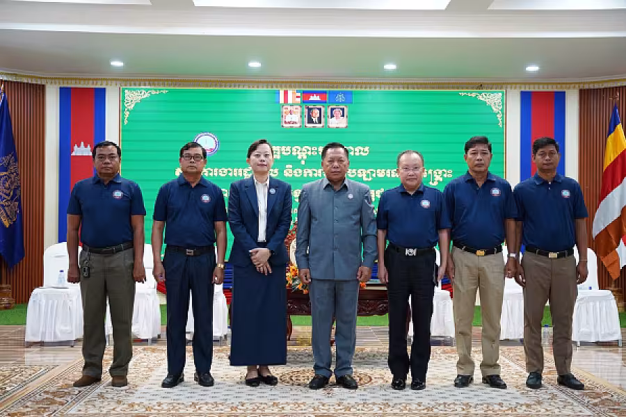 ឯកឧត្តម អ៊ុំ សុខ៖ អ.ន.ក.ឧត្តរមានជ័យទាំងអស់ត្រូវចុះដល់ខ្នងផ្ទះអតីតយុទ្ធជន និងនិវត្តជនដើម្បីដឹងសុខទុក្ខជួយដោះស្រាយបញ្ហាប្រឈមឱ្យបានទាន់ពេលវេលា - Image 9