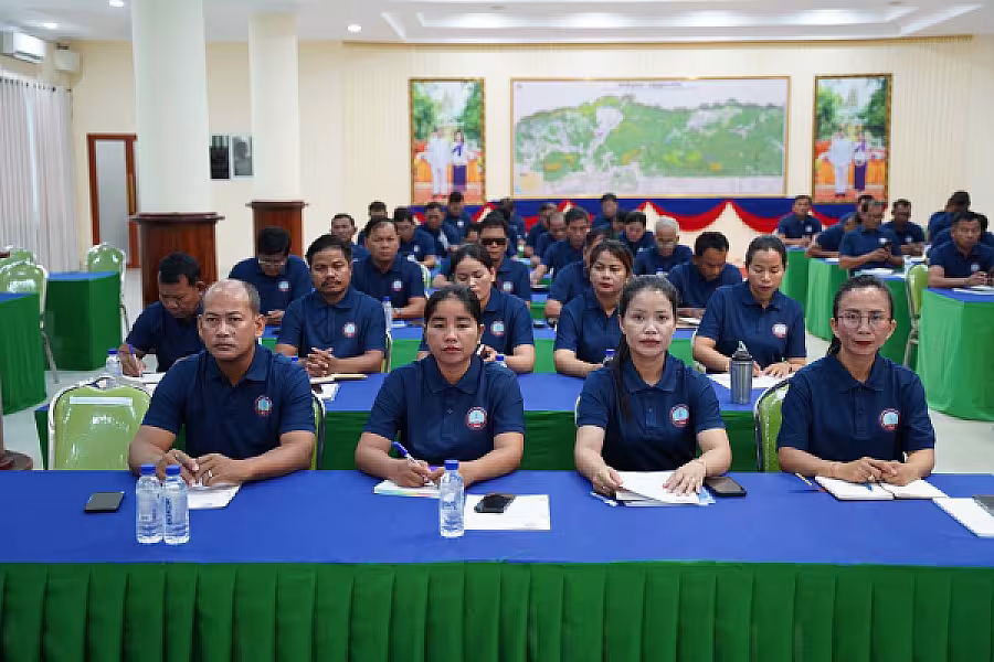 ឯកឧត្តម អ៊ុំ សុខ៖ អ.ន.ក.ឧត្តរមានជ័យទាំងអស់ត្រូវចុះដល់ខ្នងផ្ទះអតីតយុទ្ធជន និងនិវត្តជនដើម្បីដឹងសុខទុក្ខជួយដោះស្រាយបញ្ហាប្រឈមឱ្យបានទាន់ពេលវេលា - Image 28