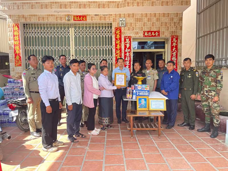 អ.ន.ក.ស្រុកគិរីវង់ ចុះប្រគល់ប្រាក់បេឡាមរណសង្រ្គោះជូនគ្រួសារសពជាសមាជិក - Image 4