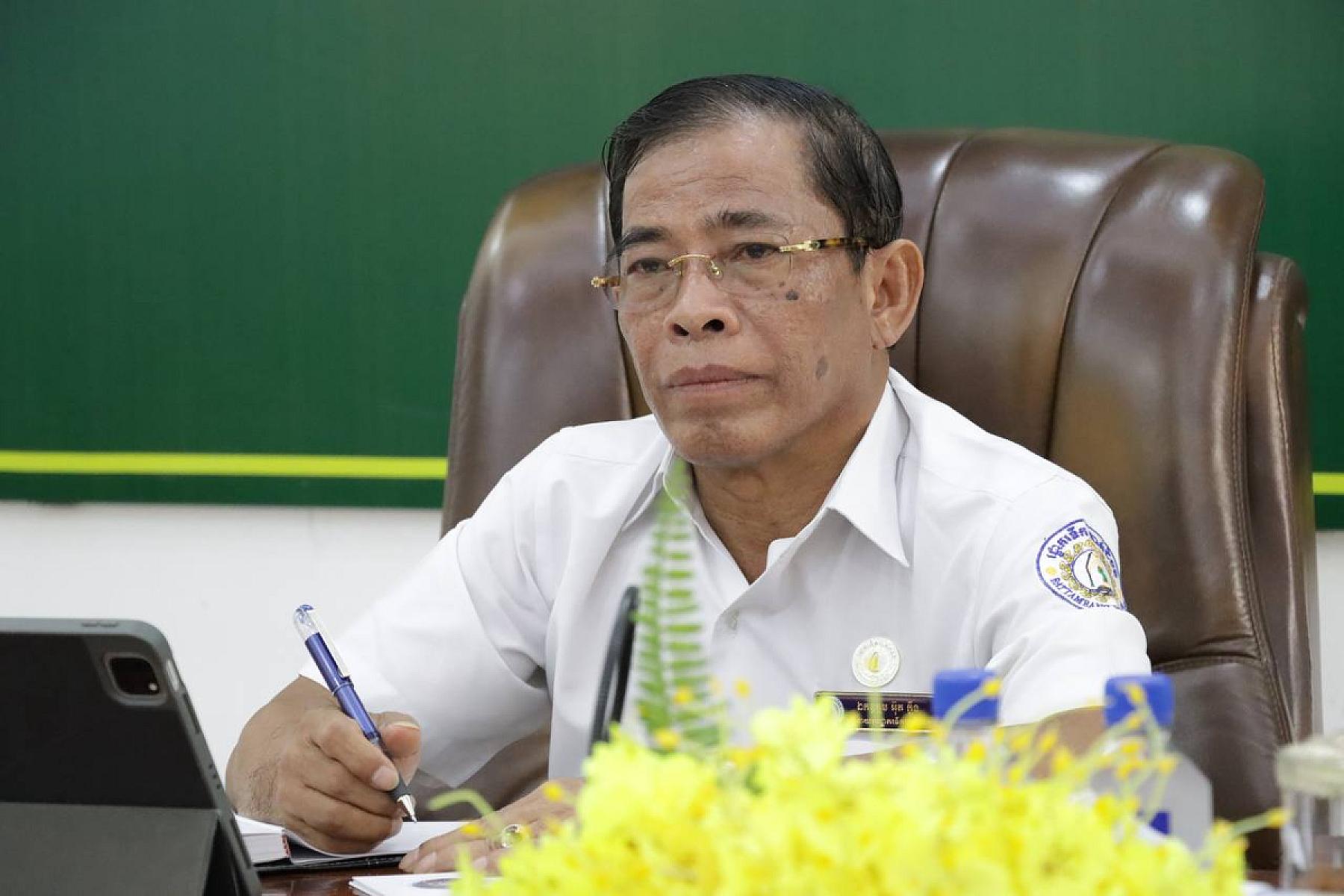 ឯកឧត្តម អ៊ុត ក្លឹង អគ្គនាយករដ្ឋាករទឹកបាត់ដំបង និងជាអនុប្រធានសមាគមអតីតយុទ្ធជនកម្ពុជា ខេត្តបាត់ដំបង សូមចូលរួមថវិកាចំនួន ១លាន៥សែនរៀល ដើម្បីរៀបចំមហាសន្និបាតវិសាមញ្ញតំណាងសមាគមអតីតយុទ្ធជនកម្ពុជាទូទាំងប្រទេស