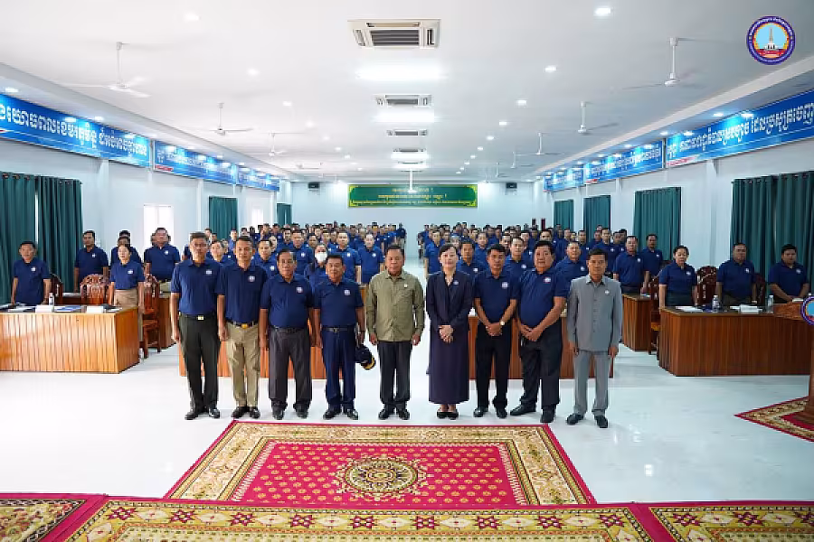 ឯកឧត្តម អ៊ុំ សុខ បើកវគ្គបណ្តុះបណ្តាលជូនអ.ន.ក.ខេត្តកំពង់ធំ ដើម្បីបំរើកាងារជូនអតីតយុទ្ធជន និងនិវត្តជន អោយកាន់តែល្អប្រសើរ - Image 9