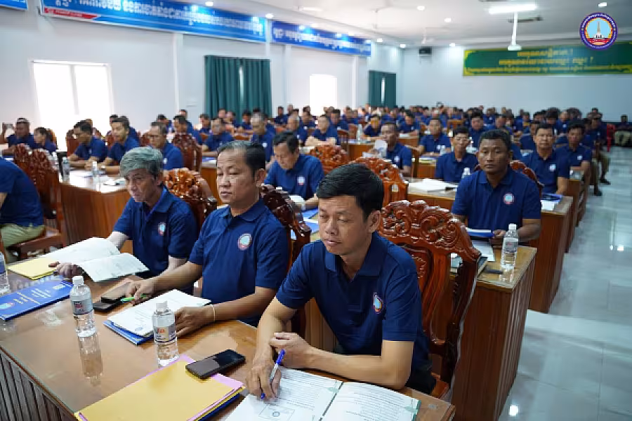 ឯកឧត្តម អ៊ុំ សុខ បើកវគ្គបណ្តុះបណ្តាលជូនអ.ន.ក.ខេត្តកំពង់ធំ ដើម្បីបំរើកាងារជូនអតីតយុទ្ធជន និងនិវត្តជន អោយកាន់តែល្អប្រសើរ - Image 24