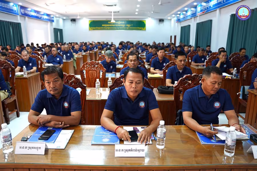 ឯកឧត្តម អ៊ុំ សុខ បើកវគ្គបណ្តុះបណ្តាលជូនអ.ន.ក.ខេត្តកំពង់ធំ ដើម្បីបំរើកាងារជូនអតីតយុទ្ធជន និងនិវត្តជន អោយកាន់តែល្អប្រសើរ - Image 27
