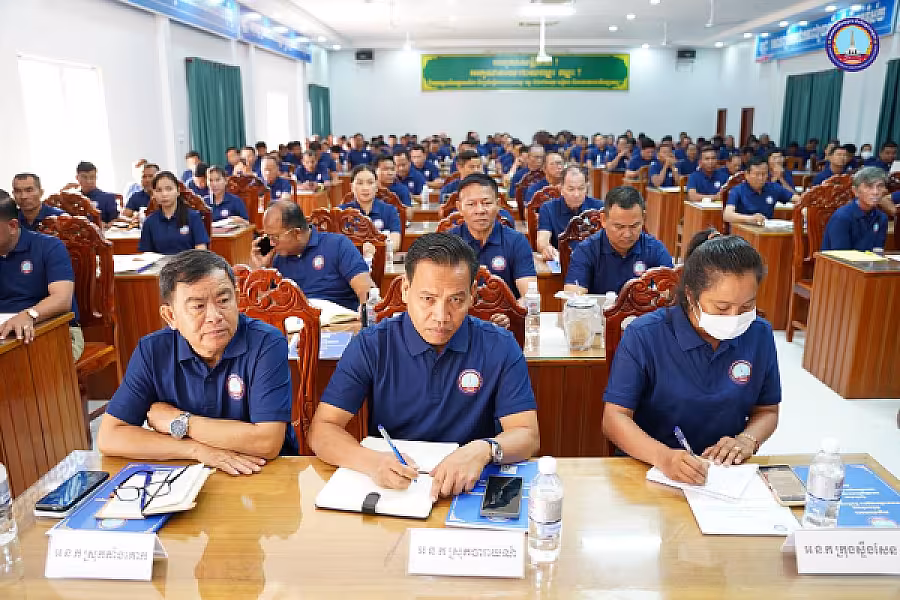ឯកឧត្តម អ៊ុំ សុខ បើកវគ្គបណ្តុះបណ្តាលជូនអ.ន.ក.ខេត្តកំពង់ធំ ដើម្បីបំរើកាងារជូនអតីតយុទ្ធជន និងនិវត្តជន អោយកាន់តែល្អប្រសើរ - Image 28