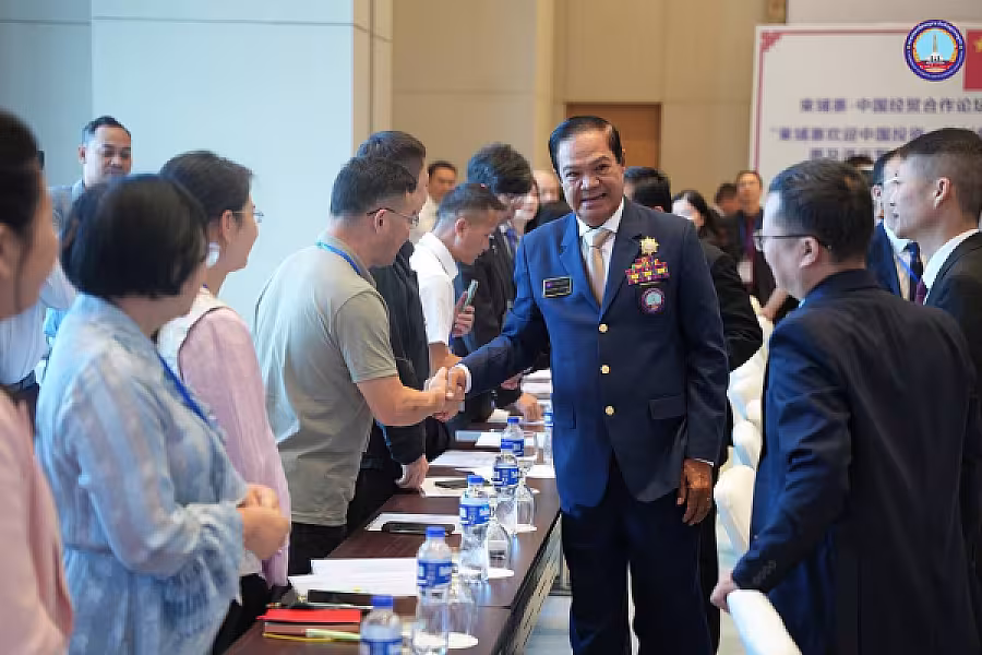 ឯកឧត្តម គន់ គីម អនុញ្ញាតឱ្យគណៈប្រតិភូសមាគមអតីតយុទ្ធជនខេត្តហ្គ័ងស៊ី ចូលជួបសម្តែងការគួរសម និងសំណេះសំណាលការងារ  - Image 23