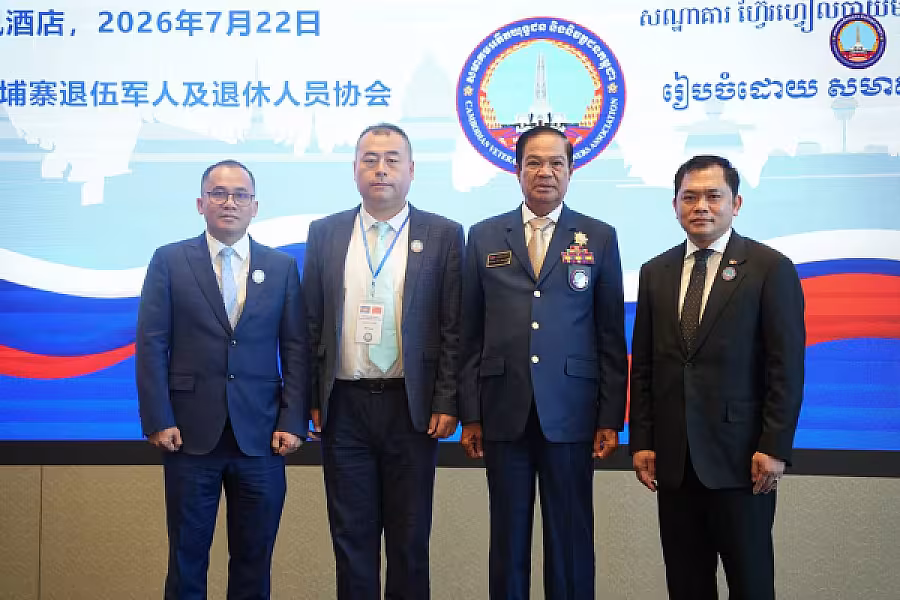 ឯកឧត្តម គន់ គីម អនុញ្ញាតឱ្យគណៈប្រតិភូសមាគមអតីតយុទ្ធជនខេត្តហ្គ័ងស៊ី ចូលជួបសម្តែងការគួរសម និងសំណេះសំណាលការងារ  - Image 26