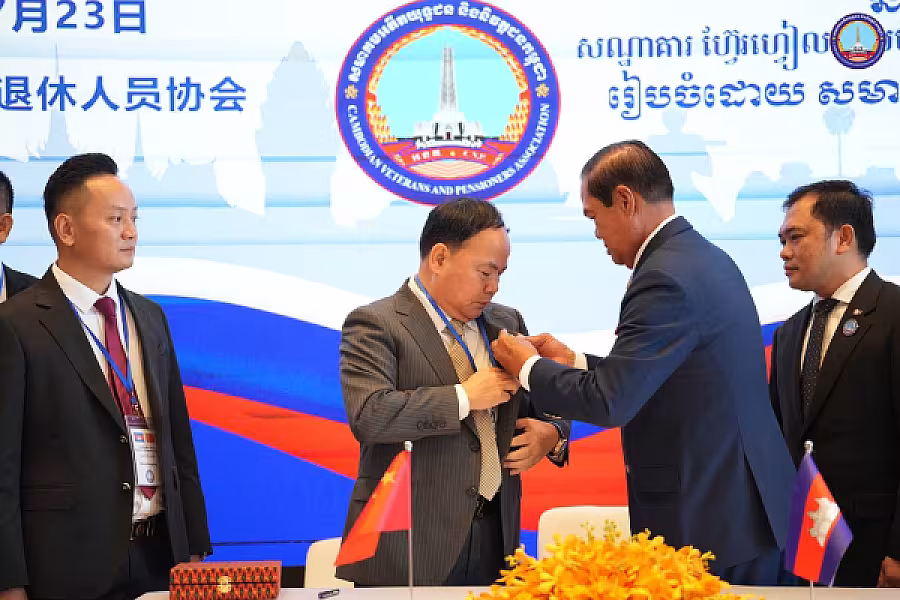 សមាគមអតីតយុទ្ធជន និងនិវត្តជនកម្ពុជា ចុះអនុស្សរណៈយោគយល់ជាមួយសមាគមអតីតយុទ្ធជនខេត្តហ្គ័ងស៊ីនៃសាធារណរដ្ឋប្រជាមានិតចិន - Image 16