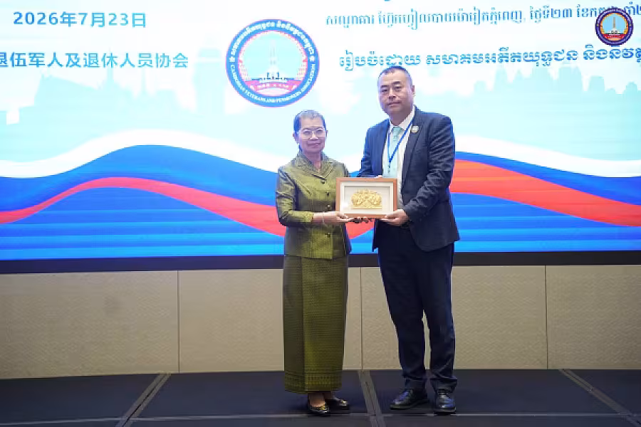 សម្តេច ម៉ែន សំអន ផ្តល់អនុសាសន៍សំខាន់ៗ ៤ ចំណុច ដល់វិនិយោគិនចិនដែលមកទស្សនកិច្ចធុរកិច្ចនៅកម្ពុជាតាមរយៈសមាគមអតីតយុទ្ធជន និងនិវត្តជនកម្ពុជា - Image 31