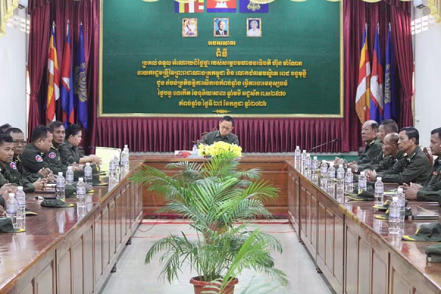បញ្ជាការដ្ឋានតំបន់ប្រតិបត្តិការសឹករងកំពង់ឆ្នាំងទទួលអំណោយពីសម្តេចបវរធិបតី ហ៊ុន ម៉ាណែត ដើម្បីបន្តការងារមនុស្សធម៌ ជួយដល់គ្រួសារវីរៈកងទ័ពជួរមុខ អតីតយុទ្ធជន និងនិវត្តជន  - Image 18