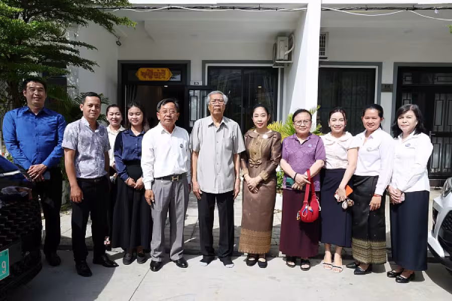 លោកជំទាវ ទុយ សិរីរតនៈ នេត្រភក្ត្រា ដឹកនាំក្រុមការងារចុះសួរសុខទុក្ខ ឯកឧត្តម ថាច់ ផែន - Image 7