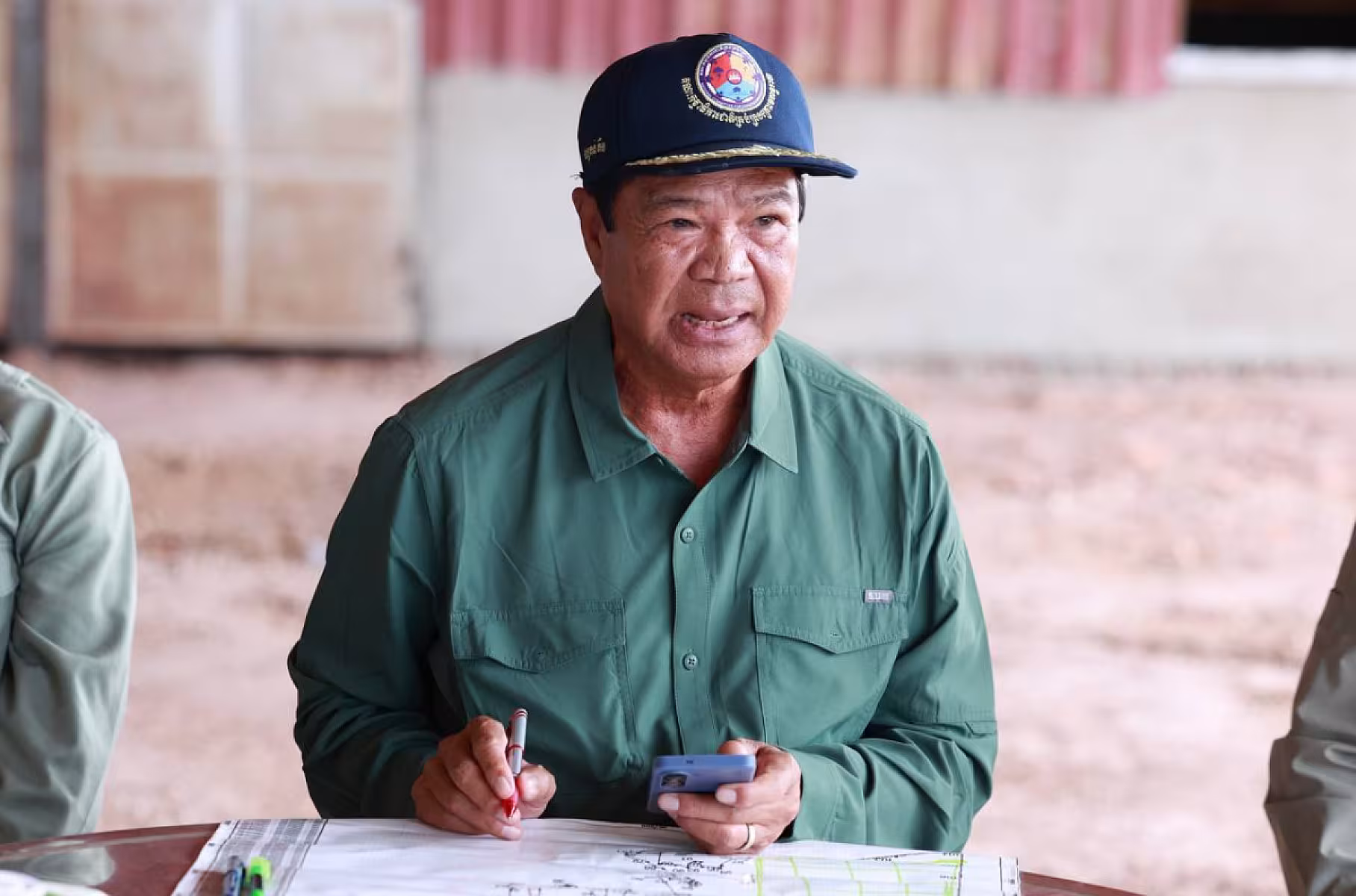 ឯកឧត្តម គន់ គីម ដឹកនាំកិច្ចប្រជុំពិនិត្យ និងដោះស្រាយការងារចាំបាច់ភូមិអតីតយុទ្ធជន និងនិវត្តជន ក្នុងខេត្តបាត់ដំបង