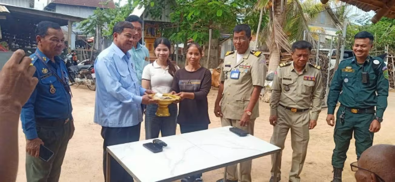 អ.ន.ក. ស្រុកបាធាយ នាំយកថវិកាបេឡាមរណៈសង្គ្រោះជូនគ្រួសារសពសមាជិក - Image 3