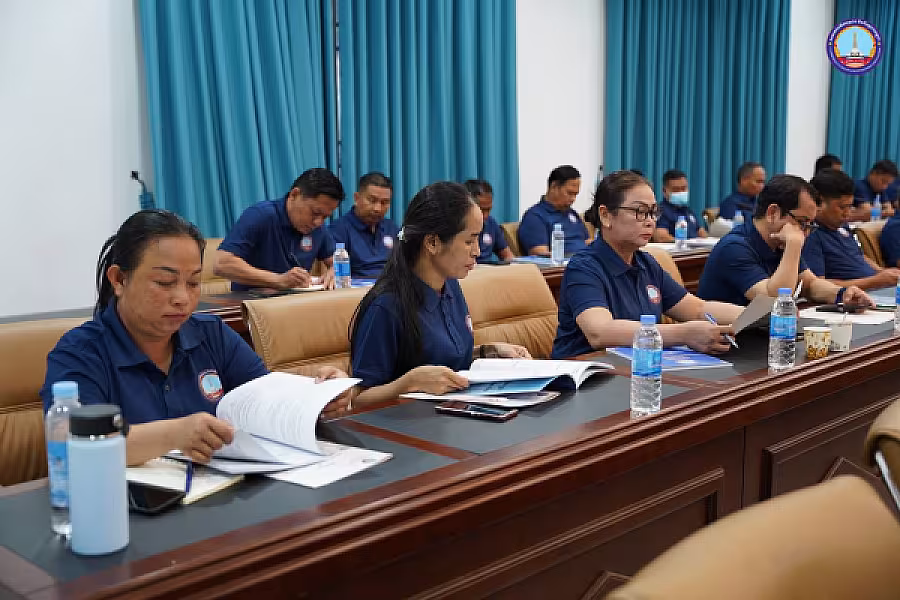 ឯកឧត្តម ឈៀ ស៊ីដារ៉ា អញ្ជើញអញ្ជើញជាអធិបតីពិធីបើកវគ្គបណ្តុះបណ្តាលជូន អ.ន.ក.ខេត្តព្រះសីហនុ - Image 24