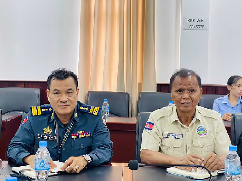 គណៈកម្មាធិការ អ.ន.ក. ខេត្តកំពង់ស្ពឺ បើកកិច្ចប្រជុំពិភាក្សាដោះស្រាយអំពីករណីការទន្ទ្រានចូលកាន់កាប់ដីសម្បទានសង្គមកិច្ច - Image 9