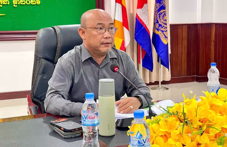 គណៈកម្មាធិការ អ.ន.ក. ខេត្តកំពង់ស្ពឺ បើកកិច្ចប្រជុំពិភាក្សាដោះស្រាយអំពីករណីការទន្ទ្រានចូលកាន់កាប់ដីសម្បទានសង្គមកិច្ច