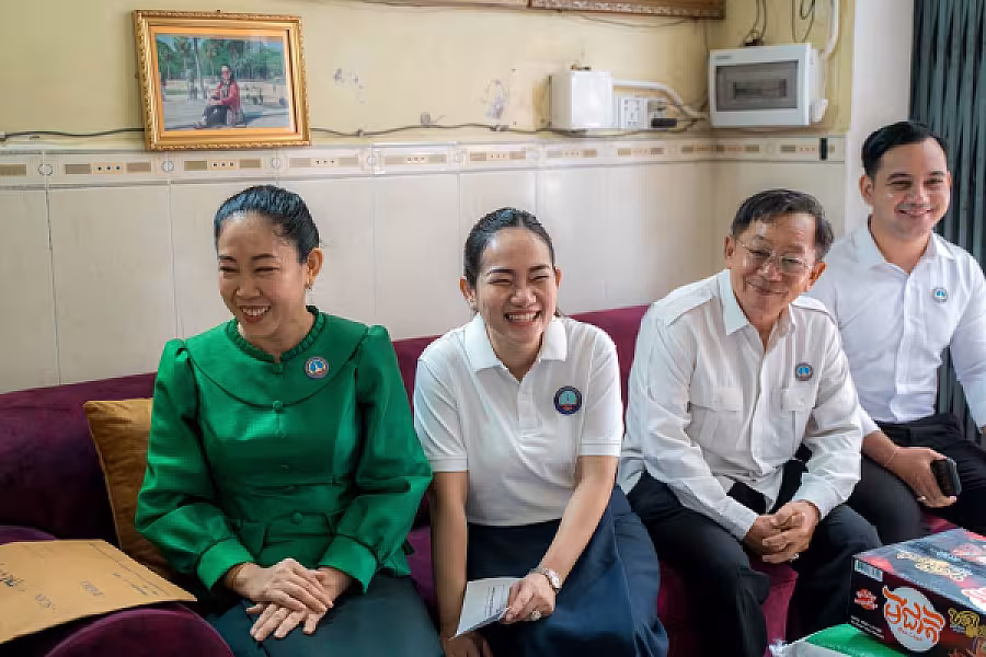 លោកជំទាវ ទុយ សិរីរតនៈ នេត្រភក្ត្រា អញ្ជើញបានចុះសួរសុខទុក្ខនិវត្តជនដែលជាអតីតមន្ត្រីរាជការក្រសួងព័ត៌មាន - Image 4