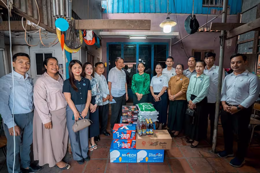 លោកជំទាវ ទុយ សិរីរតនៈ នេត្រភក្ត្រា អញ្ជើញបានចុះសួរសុខទុក្ខនិវត្តជនដែលជាអតីតមន្ត្រីរាជការក្រសួងព័ត៌មាន - Image 14