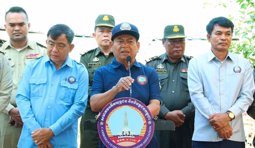 អ.ន.ក.ខេត្តកំពង់ធំ ប្រគល់ផ្ទះថ្មី ១ខ្នង ជាអំណោយរបស់សម្តេចតេជោ ហ៊ុន សែន ជូនសមាជិកមានជីវភាពទីទ័ល