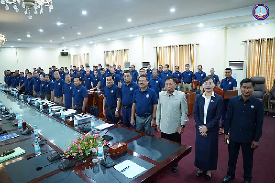 ឯកឧត្តម អ៊ុំ សុខ បើកវគ្គបណ្តុះបណ្តាល ស្តីពីការងាររដ្ឋបាល និងបេឡាមរណសង្គ្រោះជូនថ្នាក់ដឹកនាំ អ. ន. ក. ខេត្តក្រចេះ - Image 9
