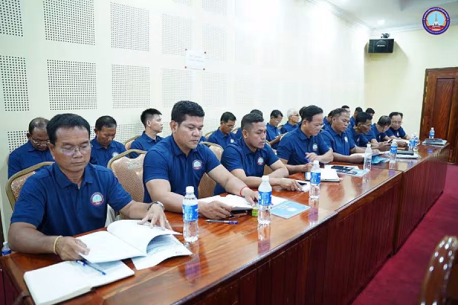 ឯកឧត្តម អ៊ុំ សុខ បើកវគ្គបណ្តុះបណ្តាល ស្តីពីការងាររដ្ឋបាល និងបេឡាមរណសង្គ្រោះជូនថ្នាក់ដឹកនាំ អ. ន. ក. ខេត្តក្រចេះ - Image 25