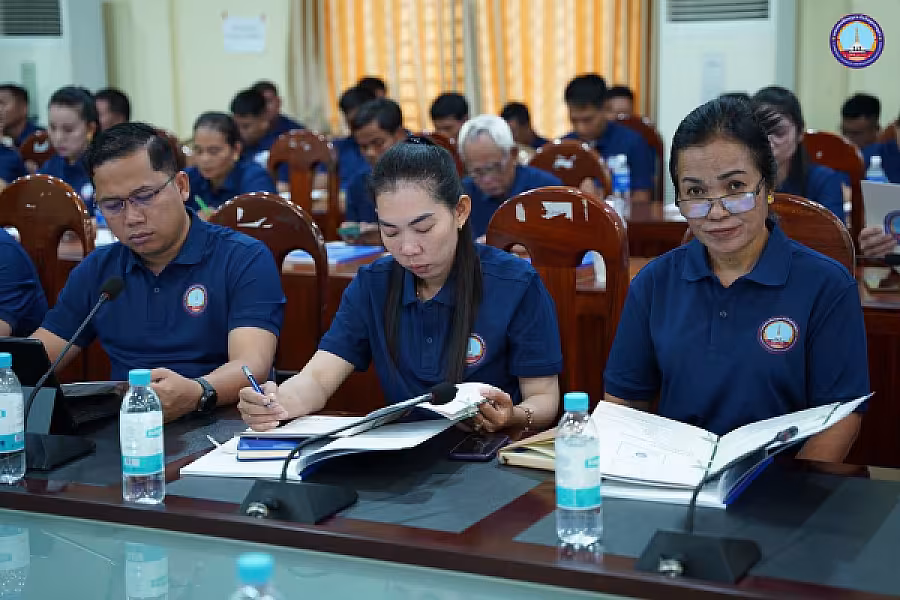ឯកឧត្តម អ៊ុំ សុខ បើកវគ្គបណ្តុះបណ្តាល ស្តីពីការងាររដ្ឋបាល និងបេឡាមរណសង្គ្រោះជូនថ្នាក់ដឹកនាំ អ. ន. ក. ខេត្តក្រចេះ - Image 29