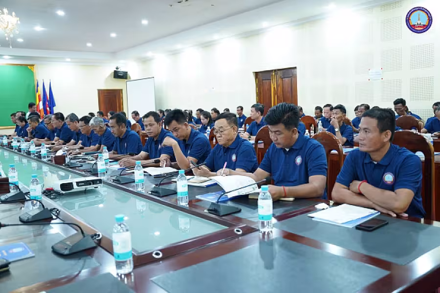 ឯកឧត្តម អ៊ុំ សុខ បើកវគ្គបណ្តុះបណ្តាល ស្តីពីការងាររដ្ឋបាល និងបេឡាមរណសង្គ្រោះជូនថ្នាក់ដឹកនាំ អ. ន. ក. ខេត្តក្រចេះ - Image 30