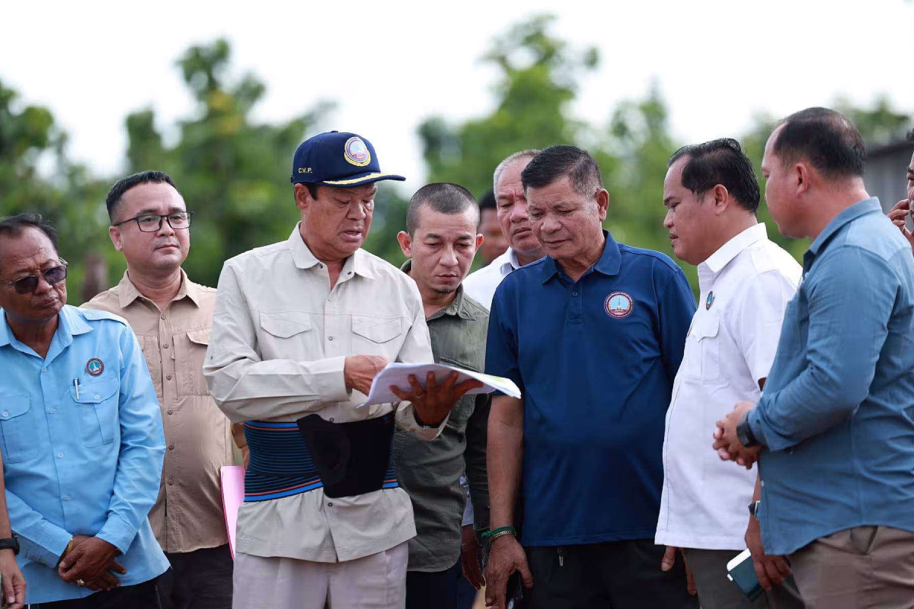 ឯកឧត្តម គន់ គីម អញ្ជើញចុះពិនិត្យទីតាំងដីសម្បទានសង្គមកិច្ចសម្រាប់សាងសង់ផ្ទះជូនអតីតយុទ្ធជន និងនិវត្តជន