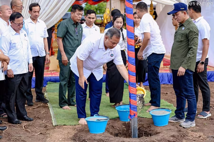 អ.ន.ក.ខេត្តស្ទឹងត្រែង រៀបចំពិធីបើកការដ្ឋានសាងសង់ផ្ទះជូនអតីតយុទ្ធជន និងនិវត្តជន - Image 9