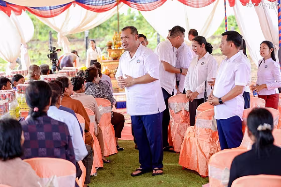 អ.ន.ក.ខេត្តស្ទឹងត្រែង រៀបចំពិធីបើកការដ្ឋានសាងសង់ផ្ទះជូនអតីតយុទ្ធជន និងនិវត្តជន - Image 12