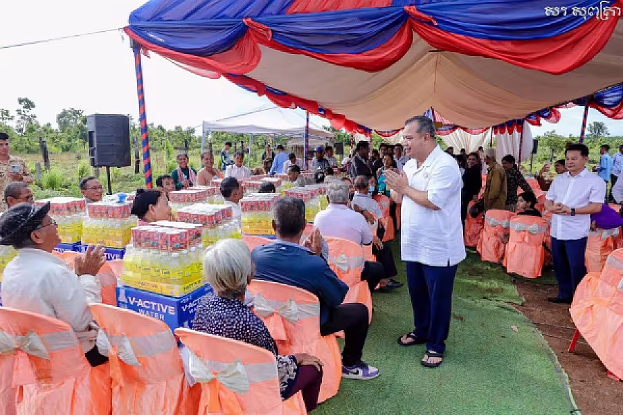 អ.ន.ក.ខេត្តស្ទឹងត្រែង រៀបចំពិធីបើកការដ្ឋានសាងសង់ផ្ទះជូនអតីតយុទ្ធជន និងនិវត្តជន - Image 18